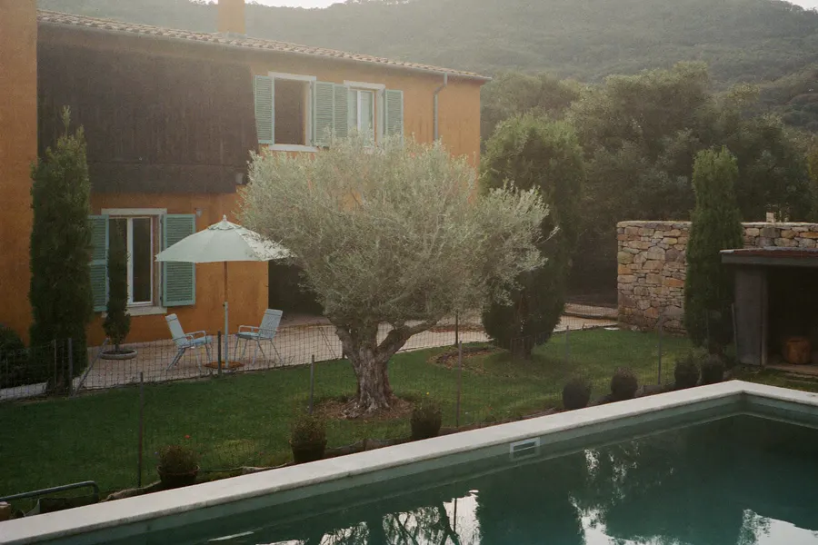 Villa provençale avec piscine, olivier et abri de jardin